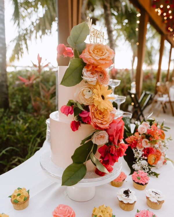 Take a bite Bahamas, cake artistry in the Bahamas, featured on Adriana Weddings