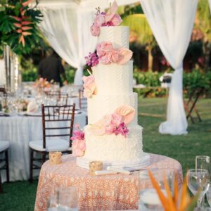 Take a bite Bahamas, cake artistry in the Bahamas, featured on Adriana Weddings