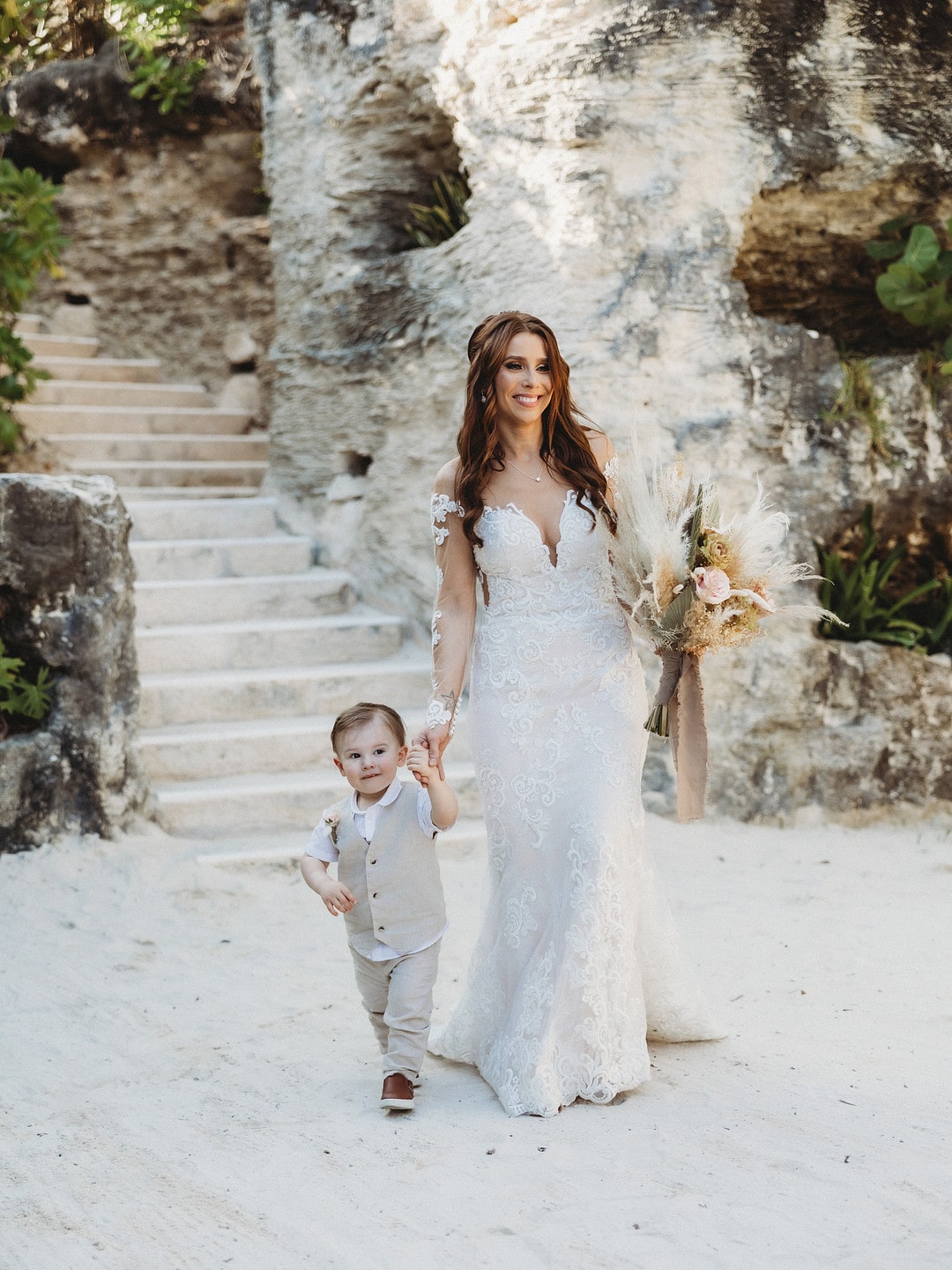 ALLIX & TYLER’S LUXURIOUS XCARET WEDDING IN MEXICO, Photography by Dream Bella Photography, for Destination Wedding network Adriana Weddings