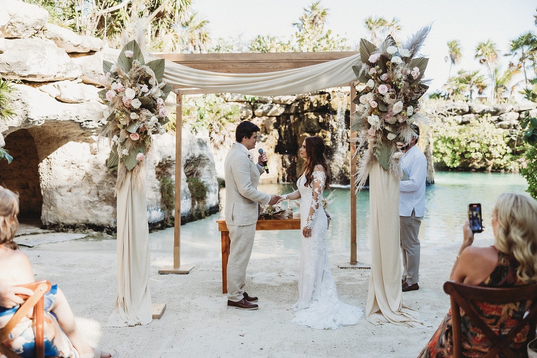 ALLIX & TYLER’S LUXURIOUS XCARET WEDDING IN MEXICO, Photography by Dream Bella Photography, for Destination Wedding network Adriana Weddings