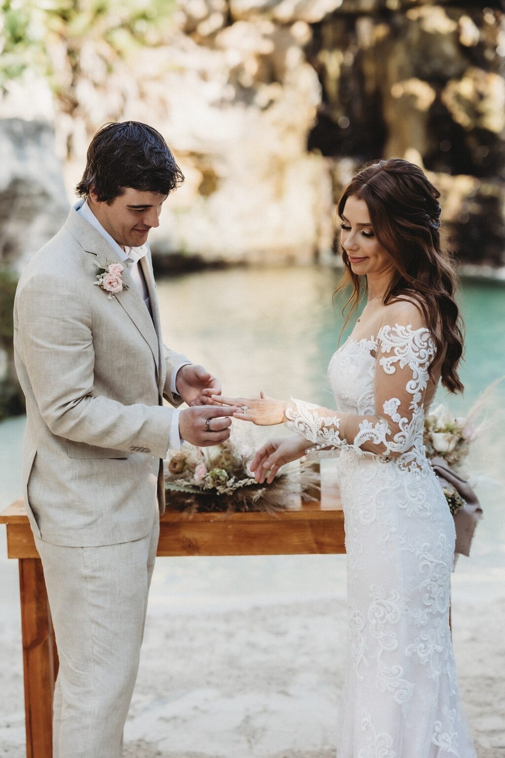 ALLIX & TYLER’S LUXURIOUS XCARET WEDDING IN MEXICO, Photography by Dream Bella Photography, for Destination Wedding network Adriana Weddings