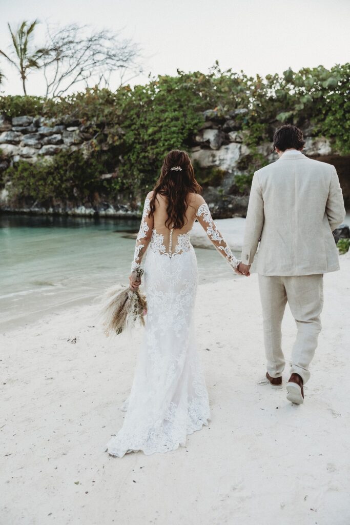 ALLIX & TYLER’S LUXURIOUS XCARET WEDDING IN MEXICO, Photography by Dream Bella Photography, for Destination Wedding network Adriana Weddings